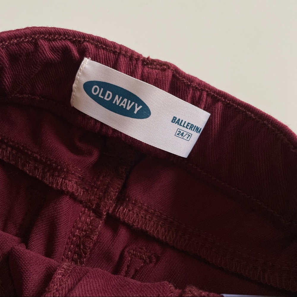 Old Navy Jeans - Picture 3 of 5